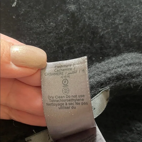 John Varvatos Charcoal Cashmere scarf - Picture 3 of 3